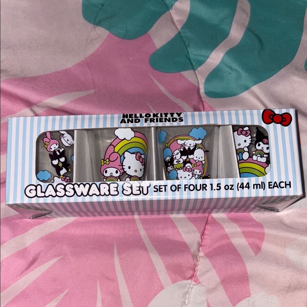 Hello Kitty and Friends Glassware Set